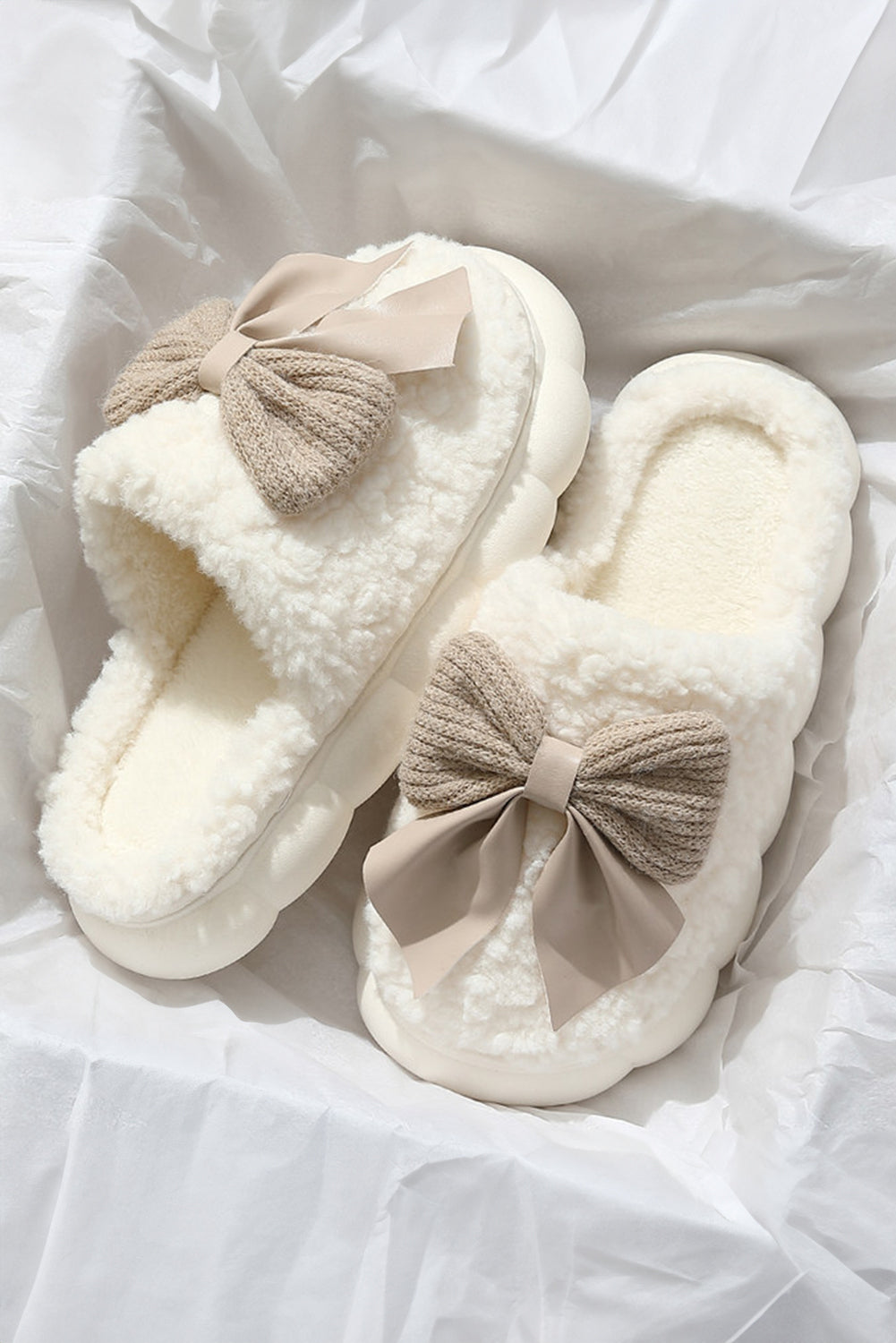 White Contrast Bowknot Applique Plush Winter Slippers Slippers JT's Designer Fashion