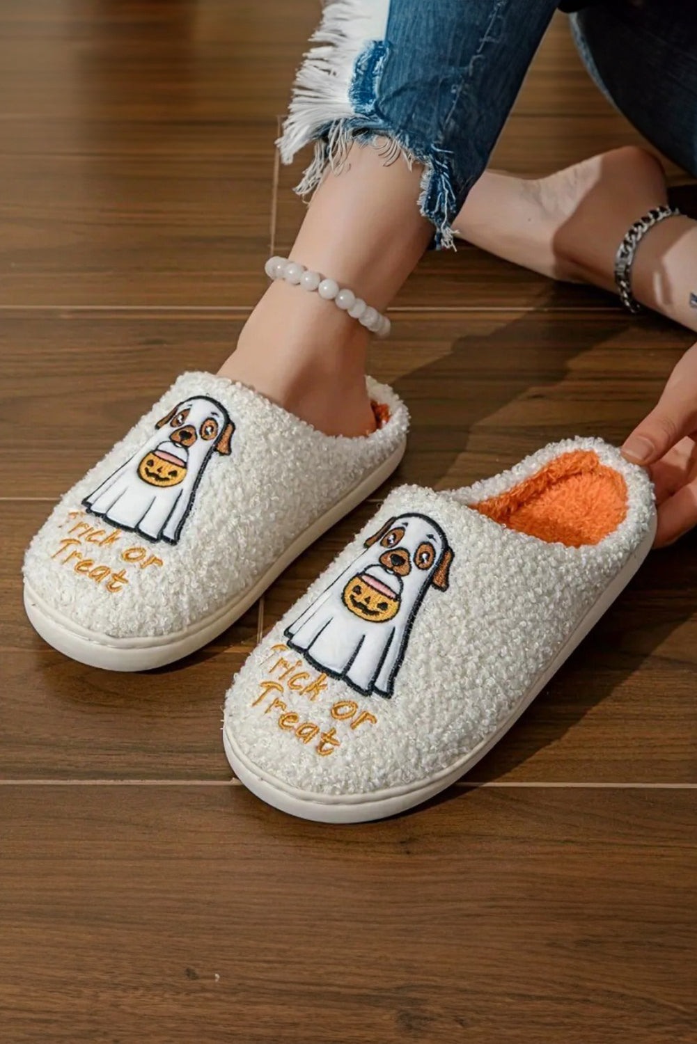 White Cute Ghost Trick Or Treat Pattern Plush Winter Home Slippers Slippers JT's Designer Fashion