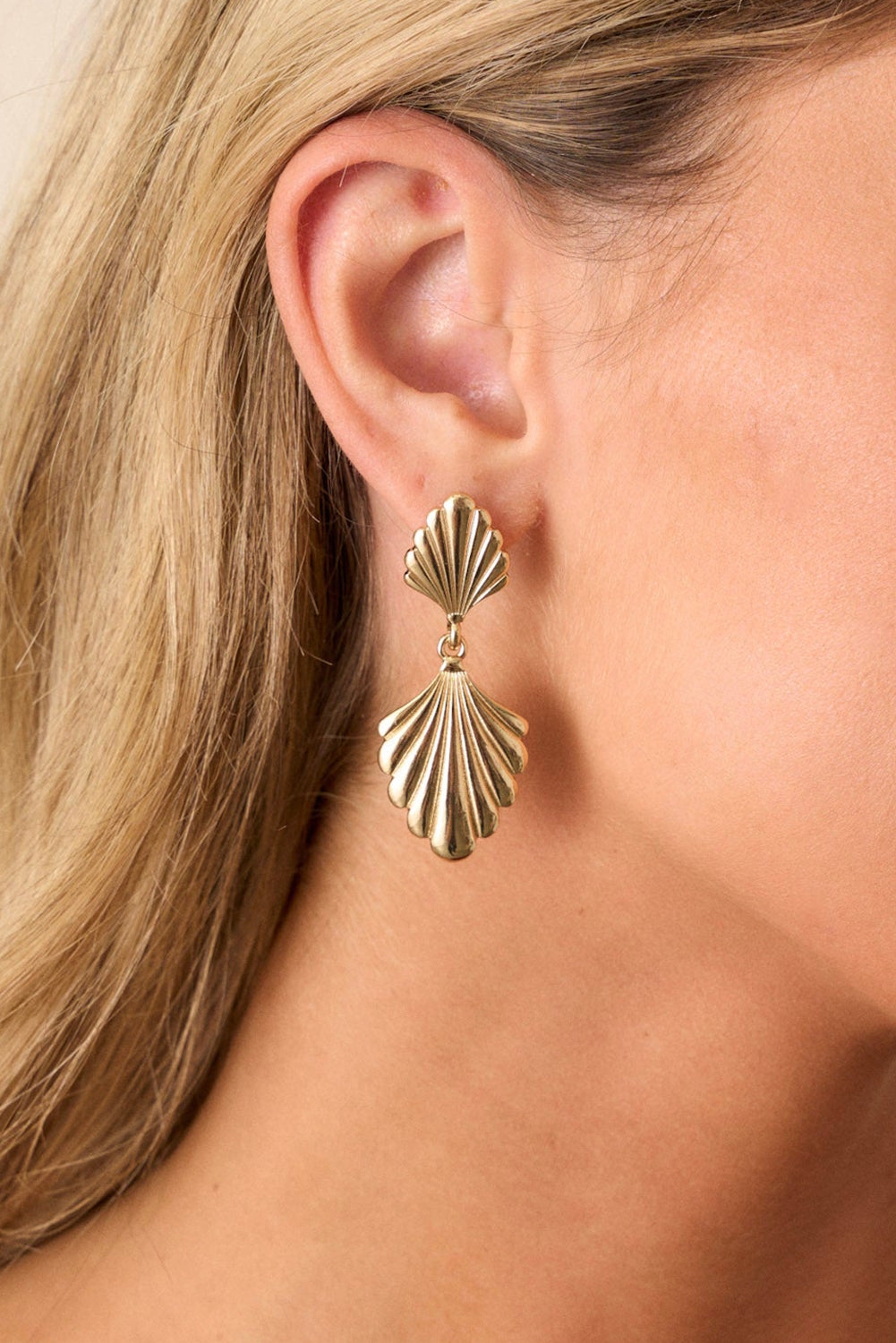 Gold Shell Shape Plated Alloy Drop Earrings Jewelry JT's Designer Fashion