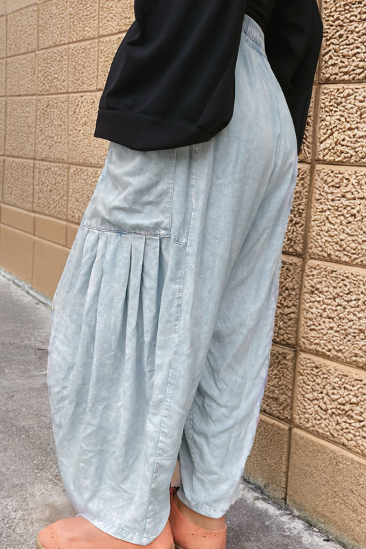 Beau Blue Light Wash Side Pockets Elastic High Waist Wide Leg Oversized Jeans Jeans JT's Designer Fashion