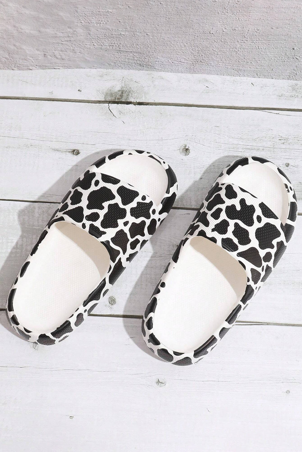 White Animal Spots Print Casual Slippers Slippers JT's Designer Fashion