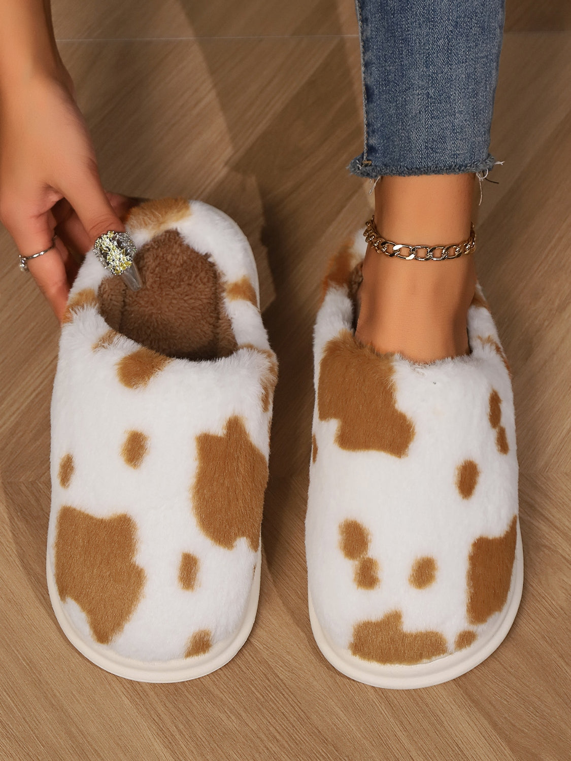 Animal Print Faux Fur Slippers Camel Slippers JT's Designer Fashion