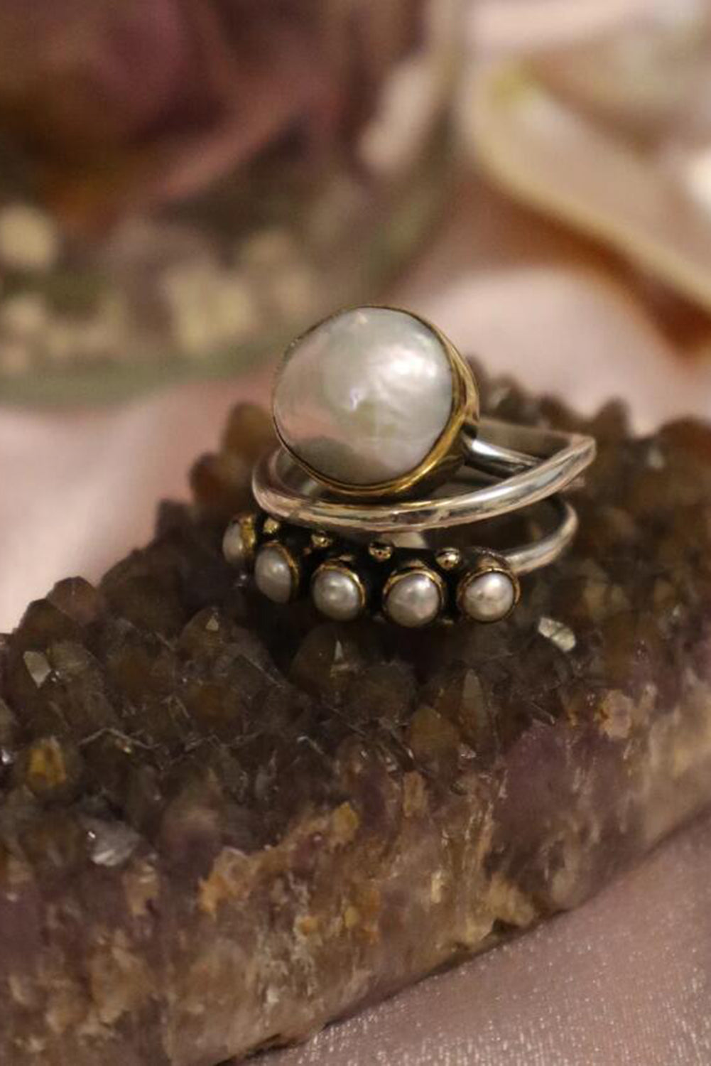 Silver Vintage Pearl Inlay Opening Ring Jewelry JT's Designer Fashion